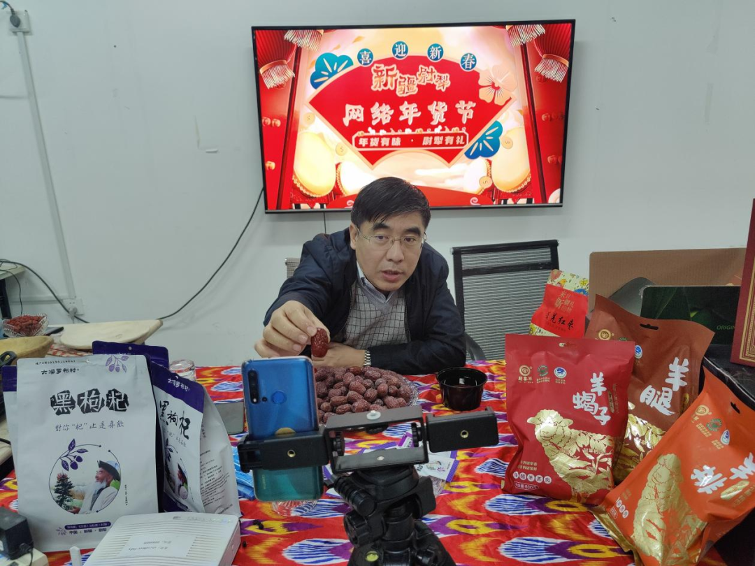 有蜜、有羊、有果香，丰收节里看新疆休闲区蓝鸢梦想 - Www.slyday.coM