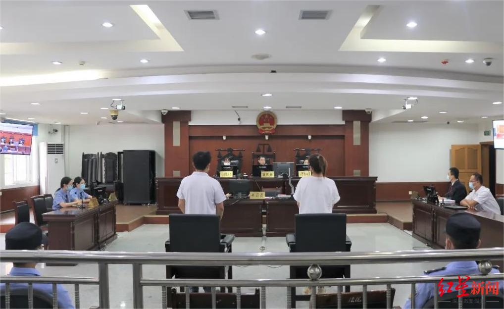 四川一火锅店回收“老油”炒制火锅底料供顾客食用，老板和厨师双双获刑休闲区蓝鸢梦想 - Www.slyday.coM