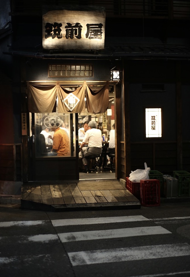 流荡着庶民风情的日本居酒屋