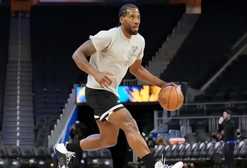 15个月没打比赛,伦纳德体型大变,腿太粗壮了!__财经头条