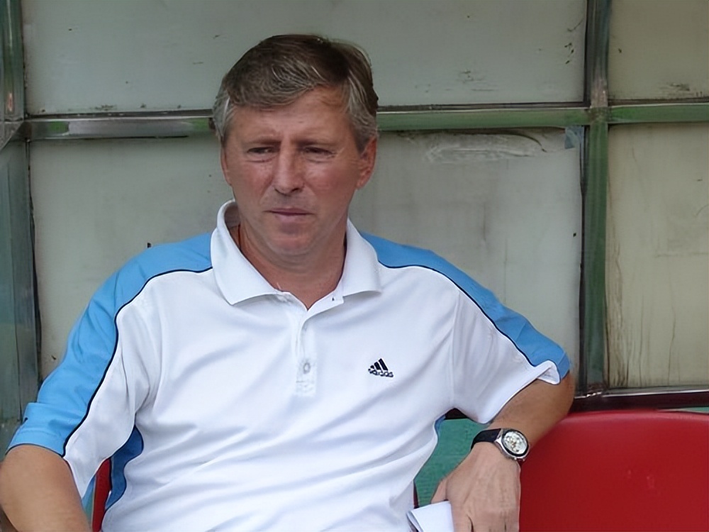 大连足球史上今天：2005年实德1比2上海申花，中超提前夺冠被延迟休闲区蓝鸢梦想 - Www.slyday.coM