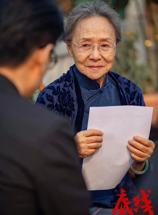 《胡同》今晚央视开播,11位实力派坐镇,有成“剧王”的潜质休闲区蓝鸢梦想 - Www.slyday.coM 《胡同》今晚央视开播,11位实力派坐镇,有成“剧王”的潜质休闲区蓝鸢梦想 - Www.slyday.coM
