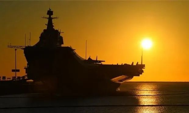 走你！“航母style”10年了，中国航母正式迈入“三舰客”时代！休闲区蓝鸢梦想 - Www.slyday.coM