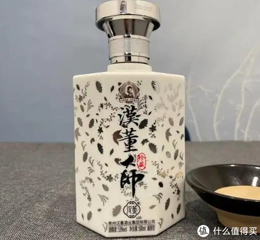 山东人的酒桌，必备三款酒，你知道是哪三款吗？休闲区蓝鸢梦想 - Www.slyday.coM