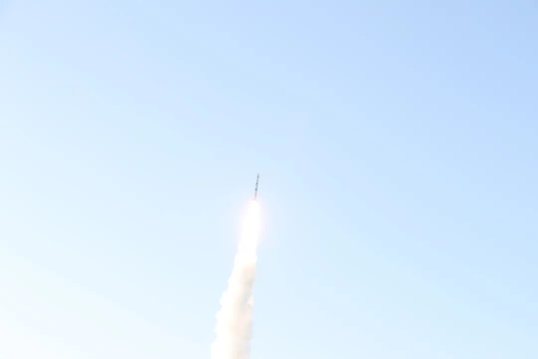 一箭双星！我国成功发射试验十四号和试验十五号卫星休闲区蓝鸢梦想 - Www.slyday.coM