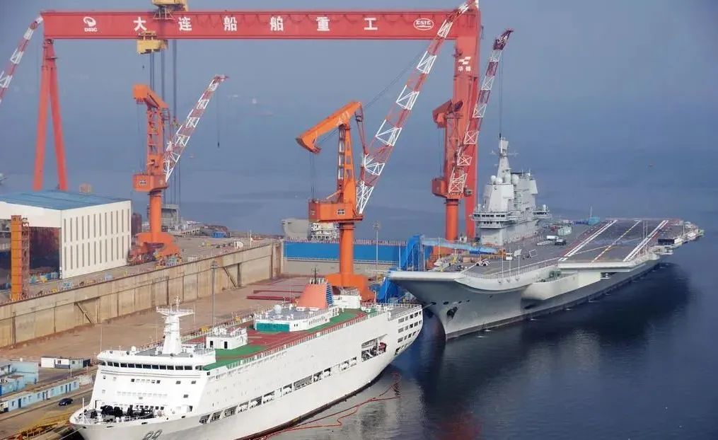 走你！“航母style”10年了，中国航母正式迈入“三舰客”时代！休闲区蓝鸢梦想 - Www.slyday.coM