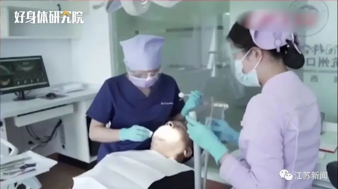 男子不到40岁，牙齿竟然全掉光！这个坏习惯很多人都有休闲区蓝鸢梦想 - Www.slyday.coM