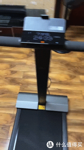 米家走步机扶手版测评：能让我和爸妈抢着锻炼是一种怎样的体验？休闲区蓝鸢梦想 - Www.slyday.coM