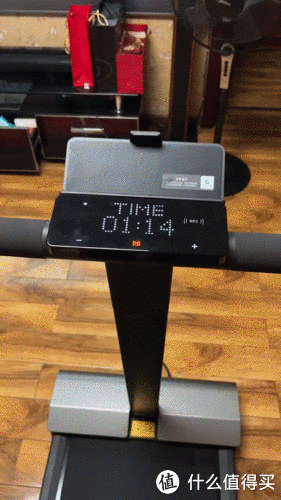 米家走步机扶手版测评：能让我和爸妈抢着锻炼是一种怎样的体验？休闲区蓝鸢梦想 - Www.slyday.coM