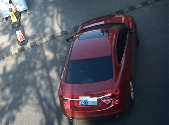 车牌一夜间“沪C1”变“沪0T”，原是被人“整了活”休闲区蓝鸢梦想 - Www.slyday.coM