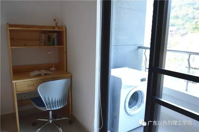 在广东读书上学是一种什么体验？真的太太太太太太...好吃了休闲区蓝鸢梦想 - Www.slyday.coM