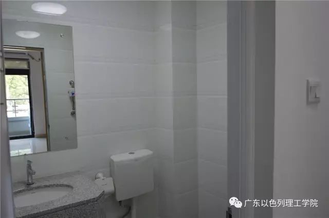 在广东读书上学是一种什么体验？真的太太太太太太...好吃了休闲区蓝鸢梦想 - Www.slyday.coM