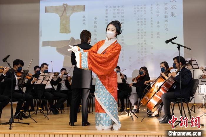 港韵国风音乐会举行 创意庆祝国庆