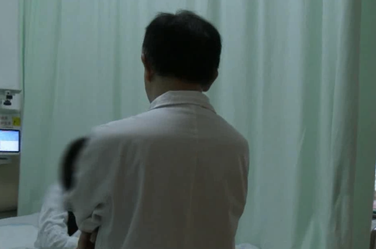 女子一年内体重暴增容貌大变，就像换了一个人！竟是因为它在“作怪”休闲区蓝鸢梦想 - Www.slyday.coM