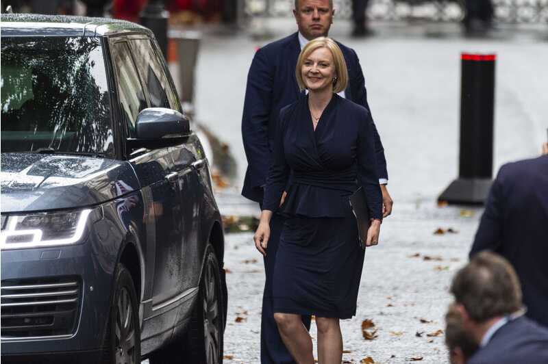 英国人的关注焦点来到了她身上！特拉斯：做好了“不受欢迎”的准备休闲区蓝鸢梦想 - Www.slyday.coM