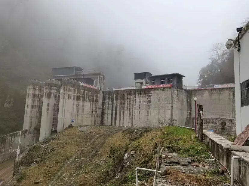 地震后失联17天的甘宇已转入普通病房，采访中多次表示“感谢”休闲区蓝鸢梦想 - Www.slyday.coM