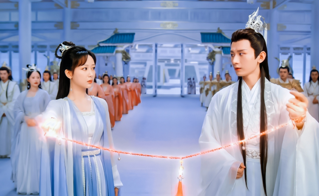 《长相思》晒剧照，但凡杨紫长得拉垮一点，都架不住女配们的颜值休闲区蓝鸢梦想 - Www.slyday.coM