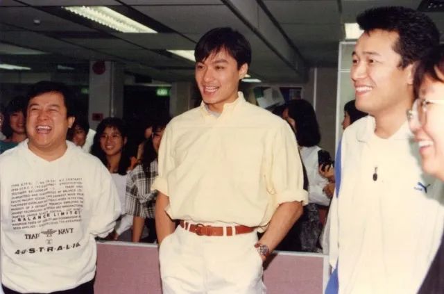 港姐夺冠还被嘲浪费基因？原来她爸爸是“香港第一美男”！休闲区蓝鸢梦想 - Www.slyday.coM