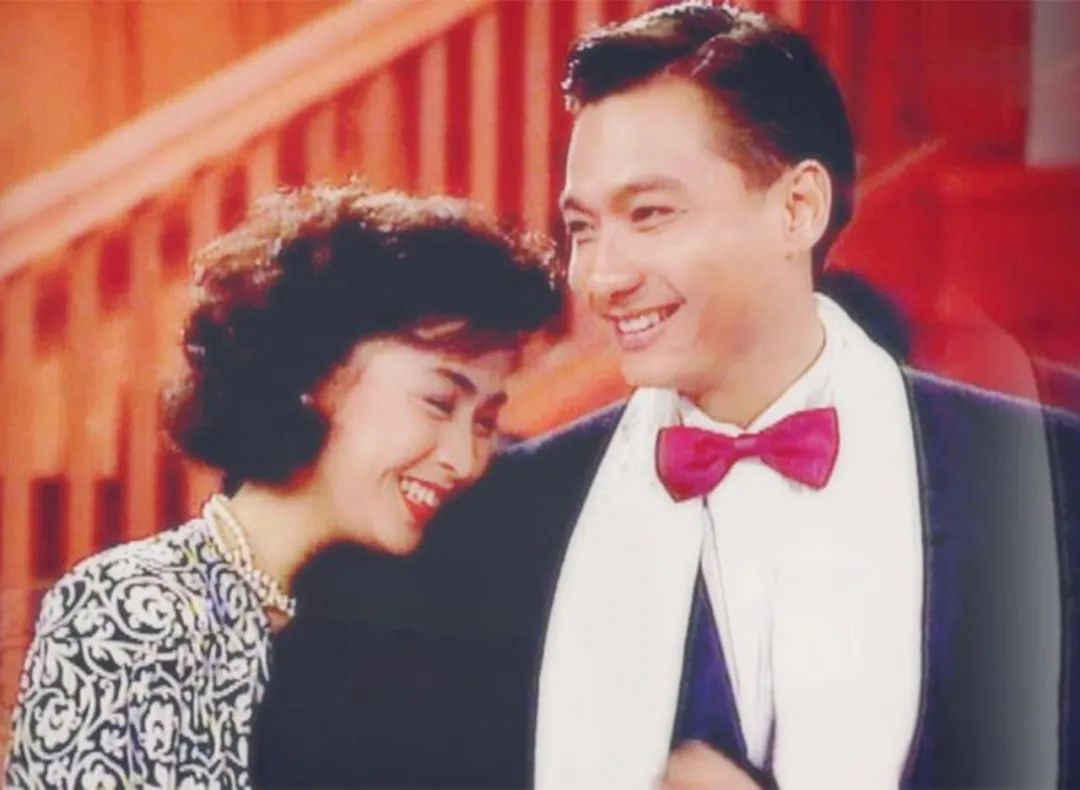 港姐夺冠还被嘲浪费基因？原来她爸爸是“香港第一美男”！休闲区蓝鸢梦想 - Www.slyday.coM