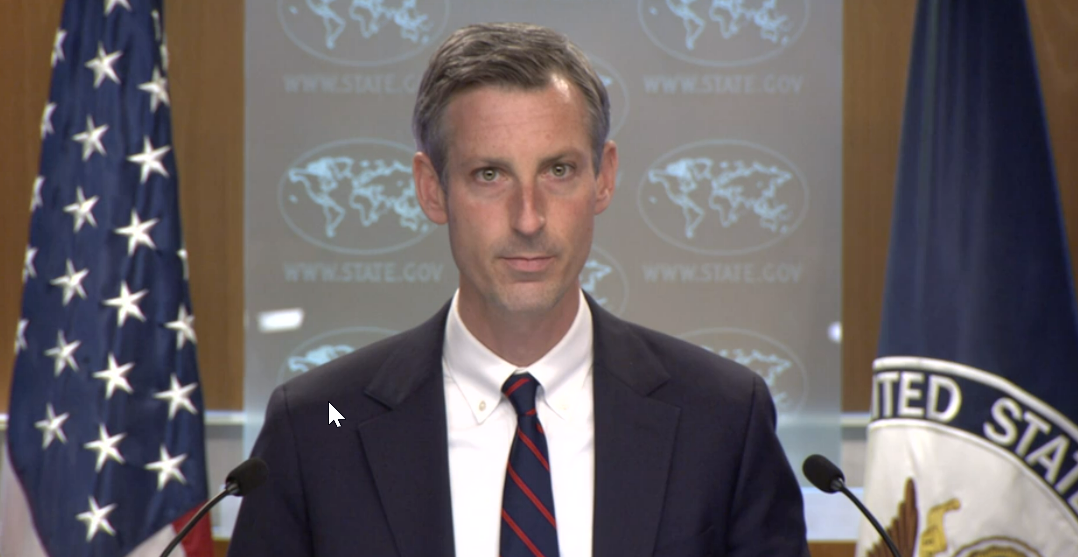 美方回应普京决定给予斯诺登俄公民身份：他现在可能被征召上战场休闲区蓝鸢梦想 - Www.slyday.coM