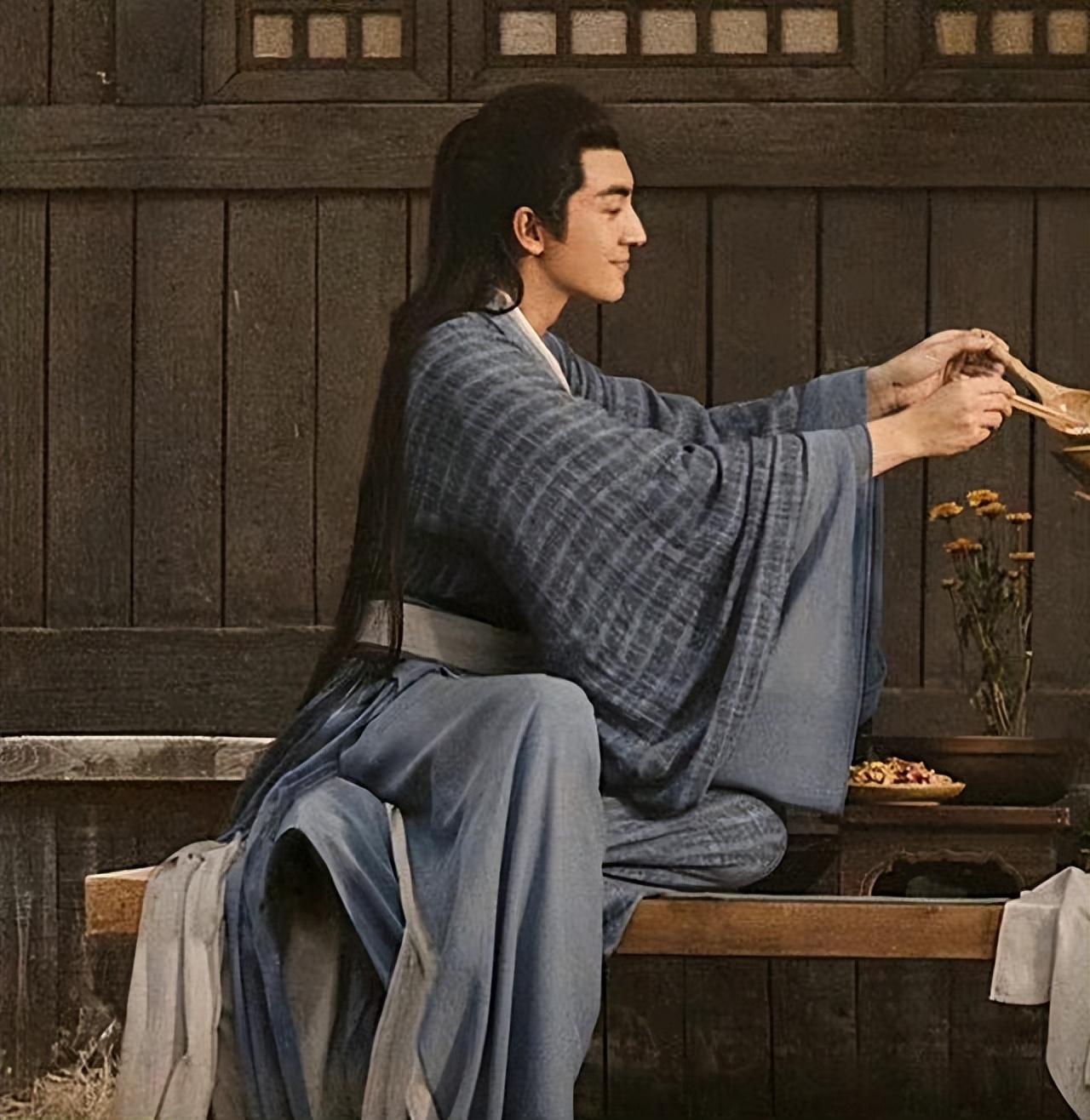 林更新与凤行路透,继官方释出剧照后,神君一袭浅蓝色长衫超养眼休闲区蓝鸢梦想 - Www.slyday.coM 林更新与凤行路透,继官方释出剧照后,神君一袭浅蓝色长衫超养眼休闲区蓝鸢梦想 - Www.slyday.coM