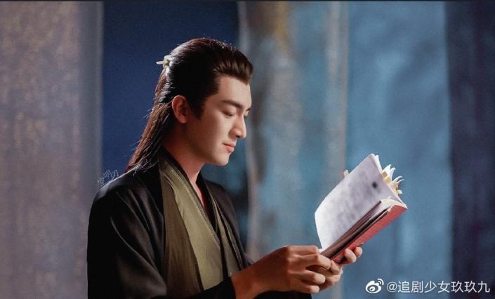 林更新与凤行路透,继官方释出剧照后,神君一袭浅蓝色长衫超养眼休闲区蓝鸢梦想 - Www.slyday.coM 林更新与凤行路透,继官方释出剧照后,神君一袭浅蓝色长衫超养眼休闲区蓝鸢梦想 - Www.slyday.coM