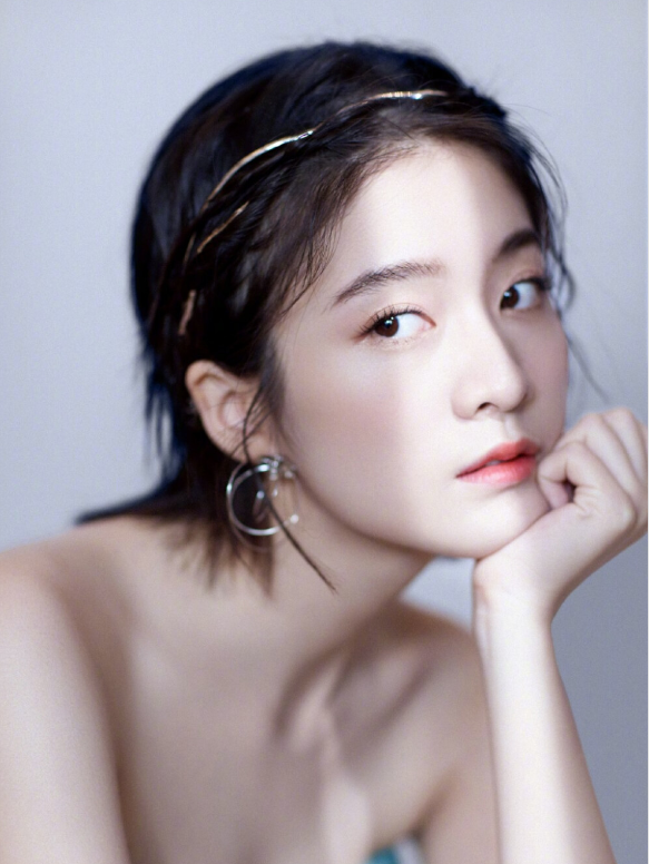 童星出道的张雪迎，穿衣风格也太好看了吧休闲区蓝鸢梦想 - Www.slyday.coM