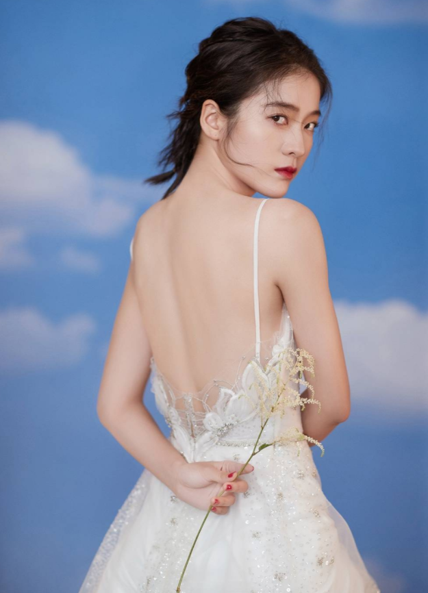 童星出道的张雪迎，穿衣风格也太好看了吧休闲区蓝鸢梦想 - Www.slyday.coM