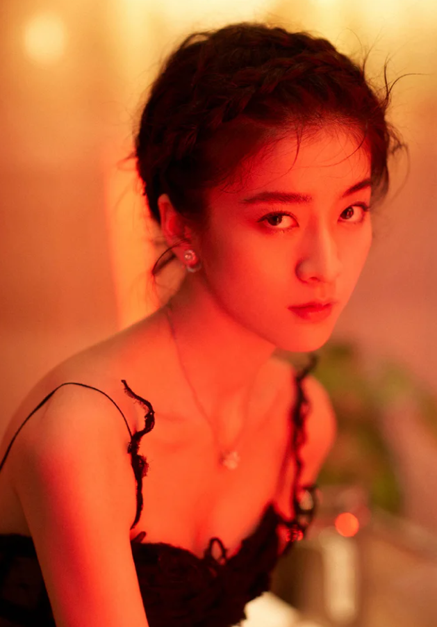 童星出道的张雪迎，穿衣风格也太好看了吧休闲区蓝鸢梦想 - Www.slyday.coM