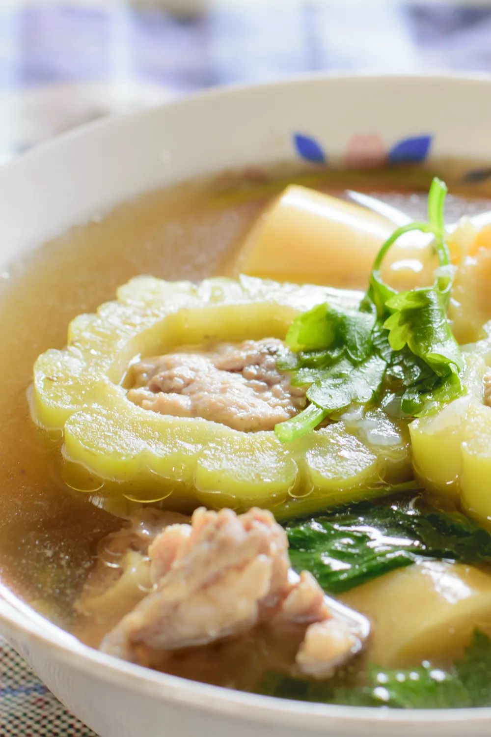 在吃苦这件事上，你可以永远相信广东人休闲区蓝鸢梦想 - Www.slyday.coM