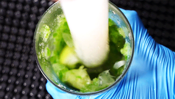 在吃苦这件事上，你可以永远相信广东人休闲区蓝鸢梦想 - Www.slyday.coM