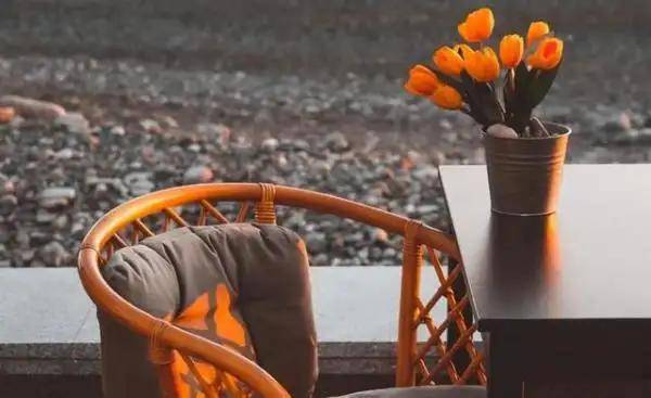 普通的中年人，就是这个样子吧休闲区蓝鸢梦想 - Www.slyday.coM