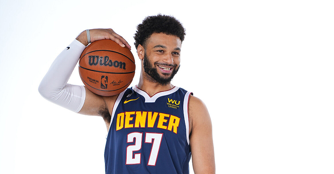 北京时间9月28日,丹佛掘金核心后卫贾马尔-穆雷在今日训练结束后接受