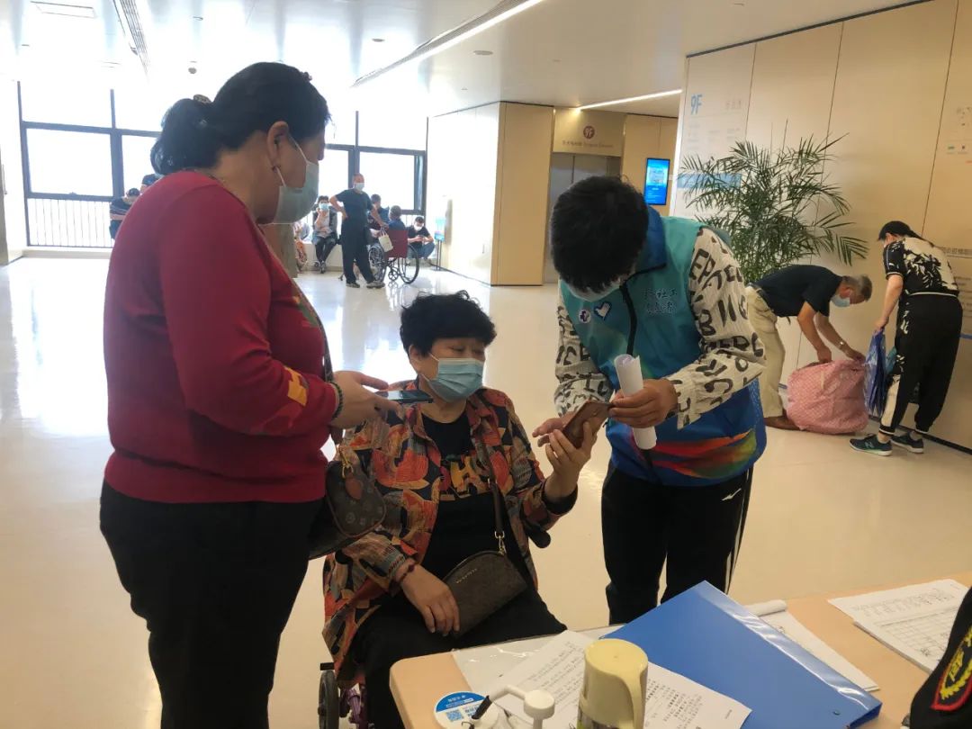 上医院找陪诊，找谁比较好？不想让家人担心，朋友也没时间。