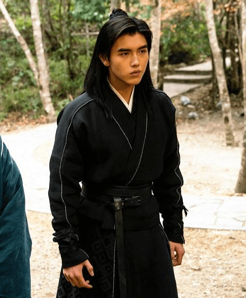 滤镜加p图，这些男星被吹成了“神颜”休闲区蓝鸢梦想 - Www.slyday.coM