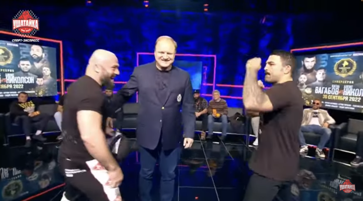 语言不通引发乌龙，俄罗斯选手在发布会现场暴打美国选手：我以为他在侮辱我妈妈休闲区蓝鸢梦想 - Www.slyday.coM