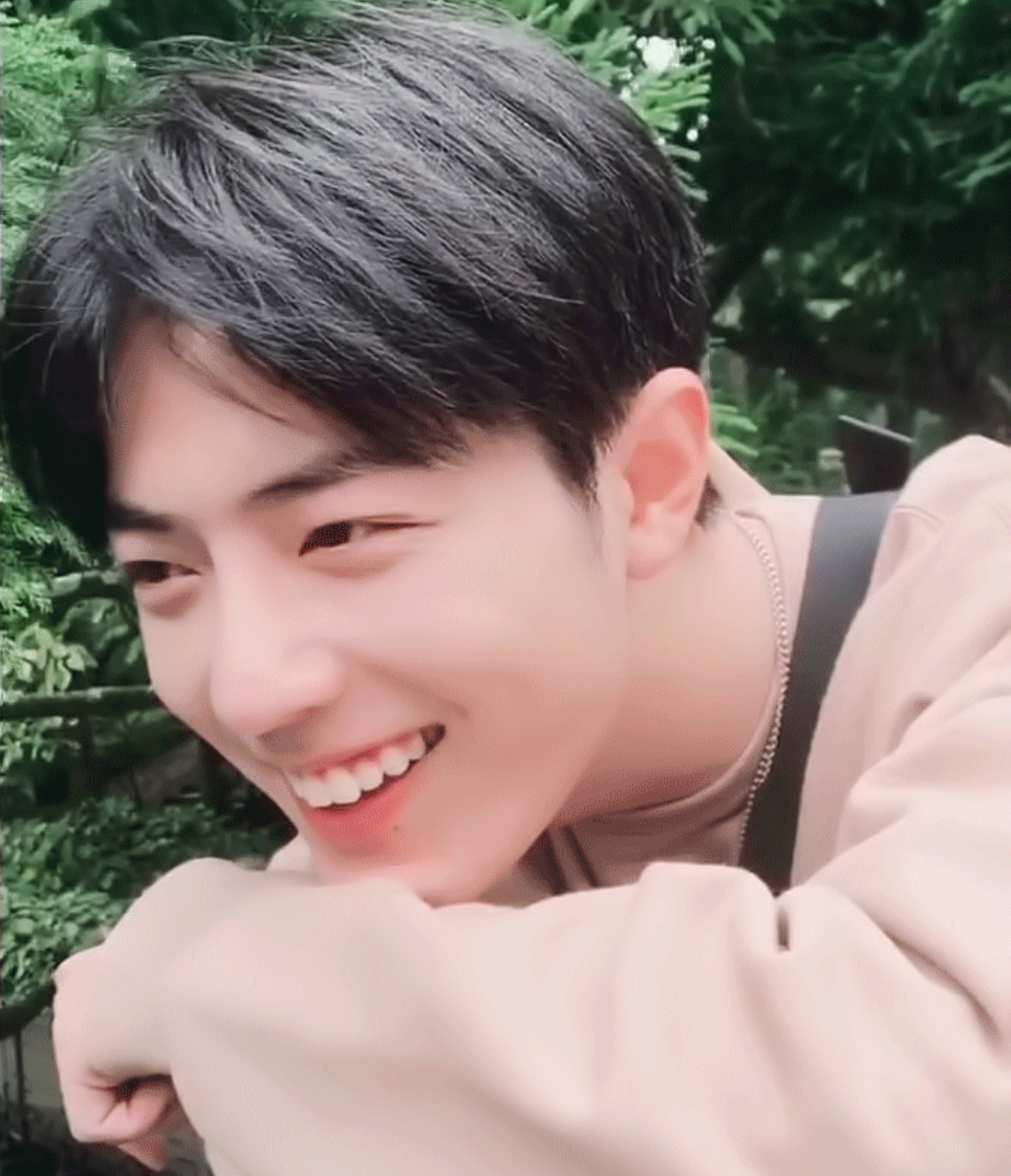 肖战《骄阳伴我》官宣，跟白百何同框照曝光，出道6年解锁新角色休闲区蓝鸢梦想 - Www.slyday.coM