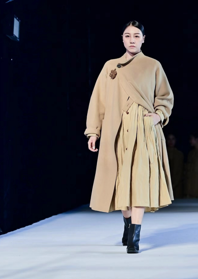 城市微度假休闲区蓝鸢梦想 - Www.slyday.coM