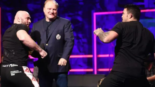 国仇家恨？俄罗斯与美国选手发布会直接开打，现场一片混乱休闲区蓝鸢梦想 - Www.slyday.coM