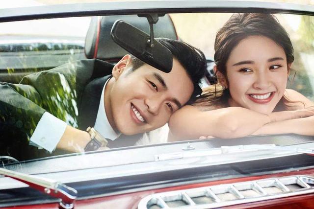 张若昀唐艺昕又被拍，饭后情不自禁拉起小手，结婚三年还像小情侣休闲区蓝鸢梦想 - Www.slyday.coM