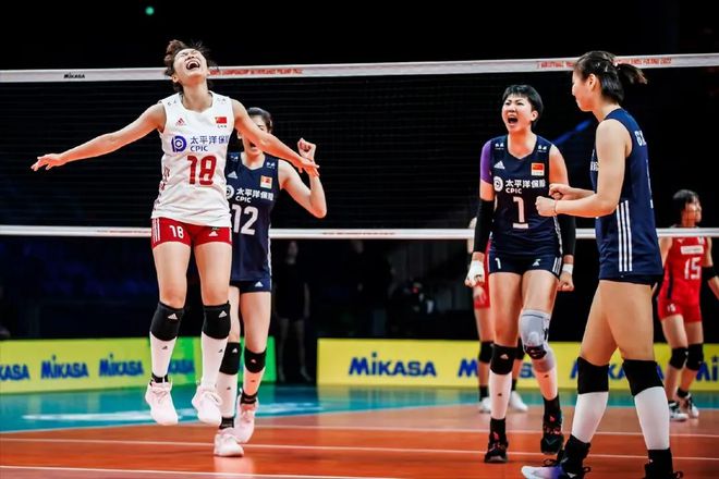 最后一击都有王云蕗,从1:3到横扫日本,中国女排赢球因什么?休闲区蓝鸢梦想 - Www.slyday.coM 最后一击都有王云蕗,从1:3到横扫日本,中国女排赢球因什么?休闲区蓝鸢梦想 - Www.slyday.coM