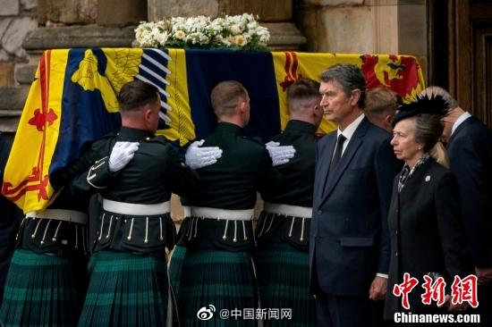 英国女王死亡证明曝光：去世原因为“年老”休闲区蓝鸢梦想 - Www.slyday.coM