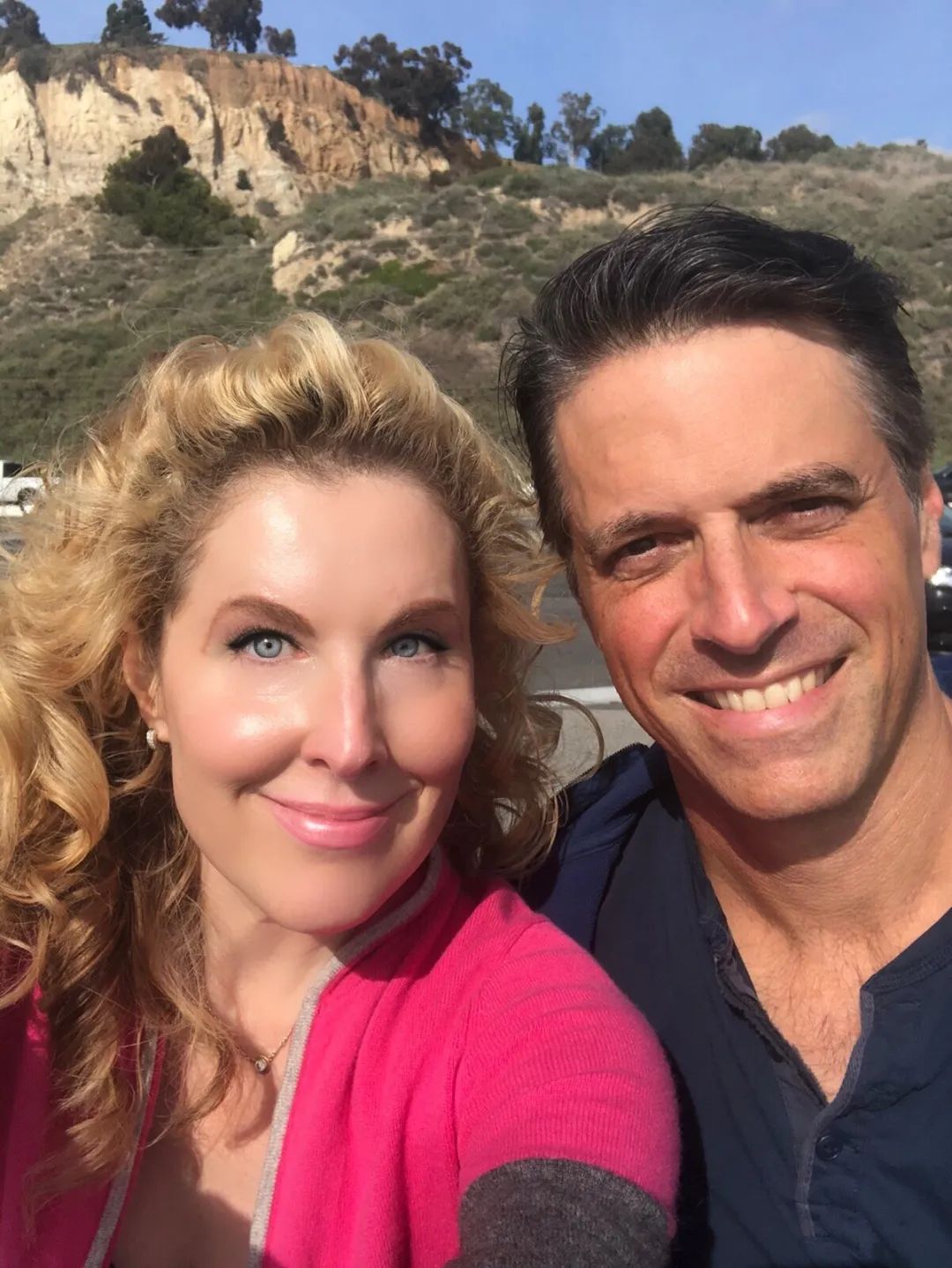 她被“新冠”症状折磨了13个月！拜登却说出美国新冠疫情“已经结束”？休闲区蓝鸢梦想 - Www.slyday.coM