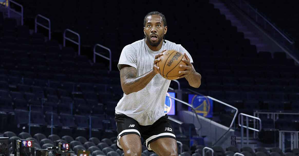 卢:伦纳德在训练中展示了非常出色的状态