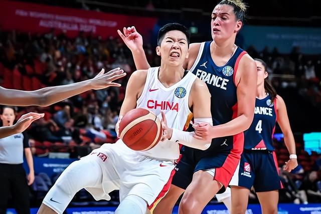 晋级四强！中国女篮团队制胜，两大后场火力全开，郑薇或锁定奖牌休闲区蓝鸢梦想 - Www.slyday.coM