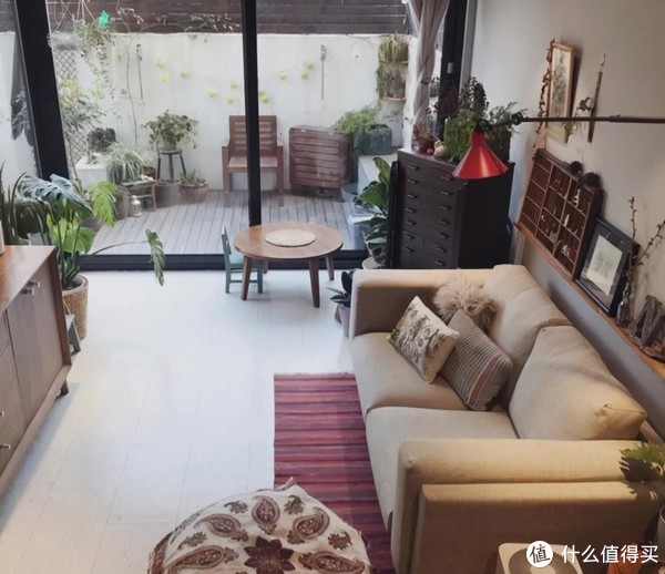 都说一楼不好，看完这套61㎡小户型，忽然有了想买一楼的冲动休闲区蓝鸢梦想 - Www.slyday.coM