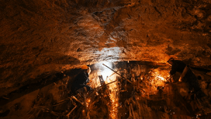 画上的火车开进了现实休闲区蓝鸢梦想 - Www.slyday.coM