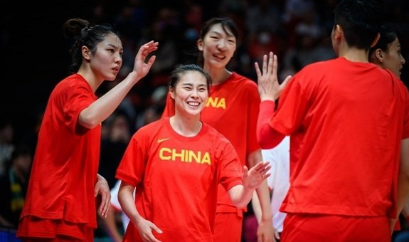 全国第一！中国女篮挺进世界杯决赛，收视率破3.4，姚明喜笑颜开休闲区蓝鸢梦想 - Www.slyday.coM