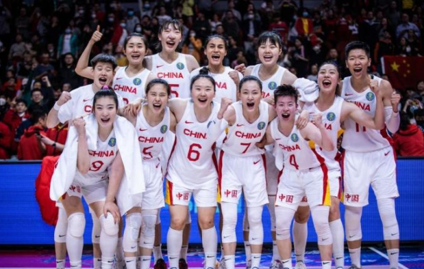 女篮闯入决赛!收视率全国第一,篮协+央媒发文,李梦表态展气势休闲区蓝鸢梦想 - Www.slyday.coM 女篮闯入决赛!收视率全国第一,篮协+央媒发文,李梦表态展气势休闲区蓝鸢梦想 - Www.slyday.coM