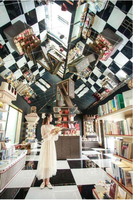 尼山圣境“十一”攻略，云中花海、尼山书屋氛围感拉满！休闲区蓝鸢梦想 - Www.slyday.coM